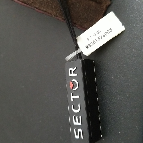 Sector men watch.  Yellow rubbers band. New with original box and tag. - Picture 3 of 8